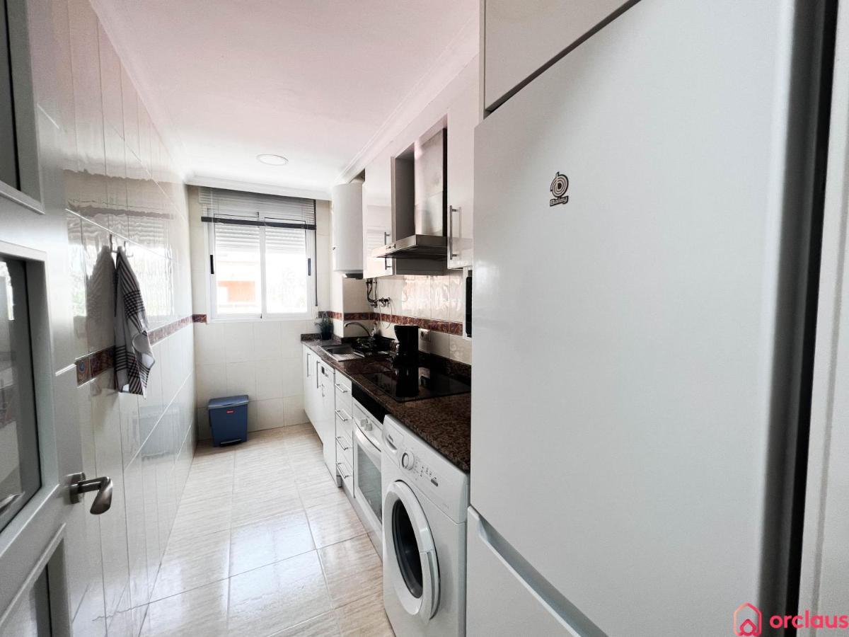 Modern Apartment In Front Of The Mediterranean Oropesa del Mar Eksteriør billede