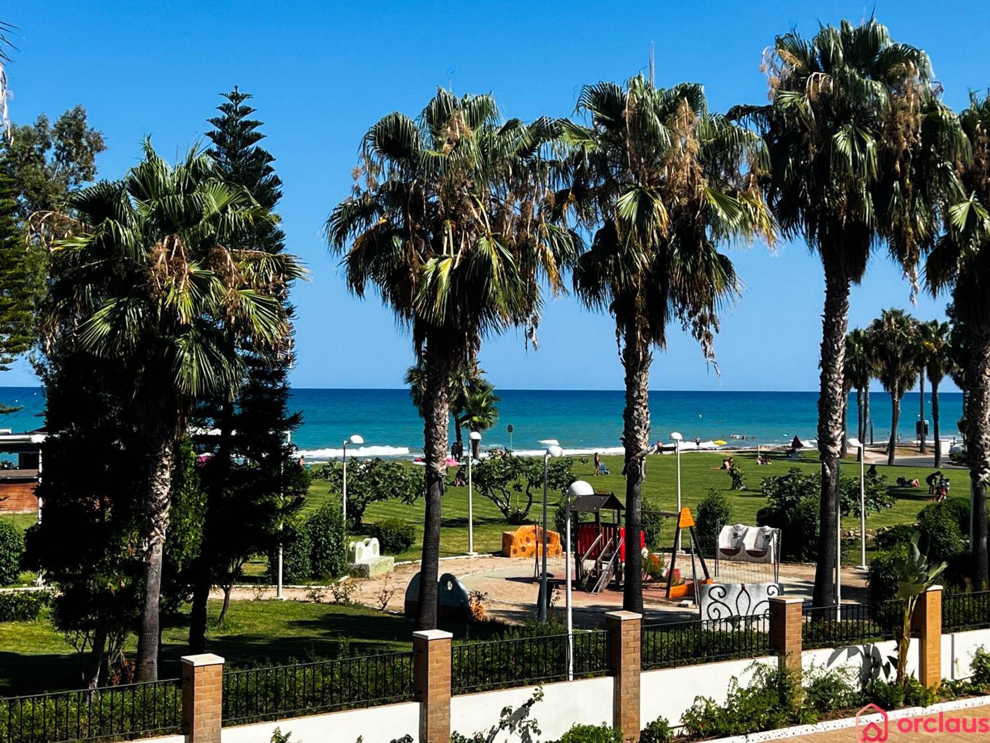 Modern Apartment In Front Of The Mediterranean Oropesa del Mar Eksteriør billede